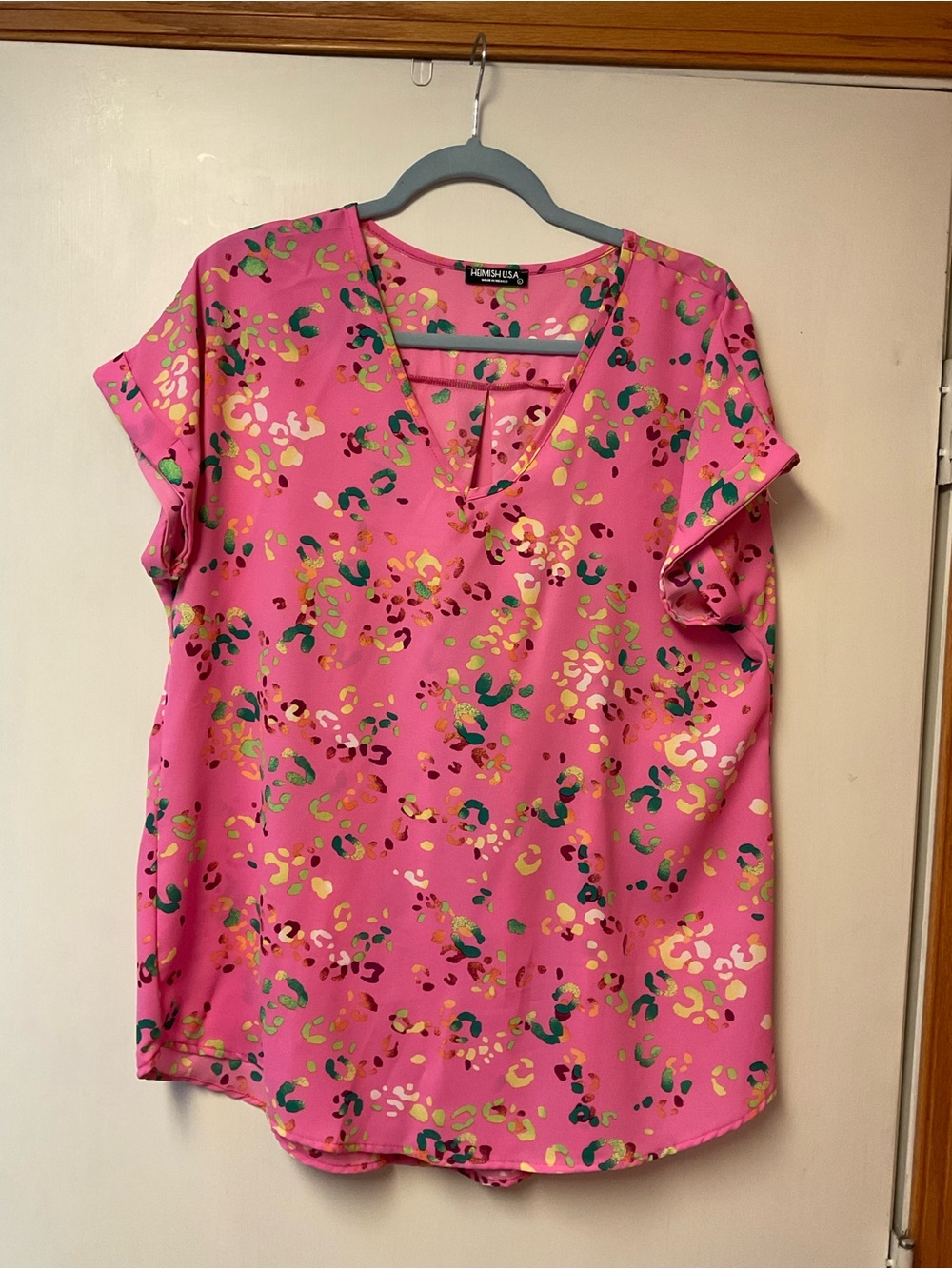 Lush Pink Short-Sleeve V-Neck Blouse by Heimish USA
